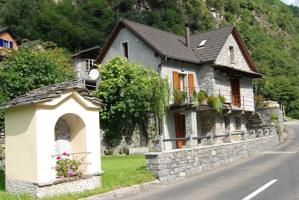 Casa Fontanella Villa Brione  Eksteriør billede